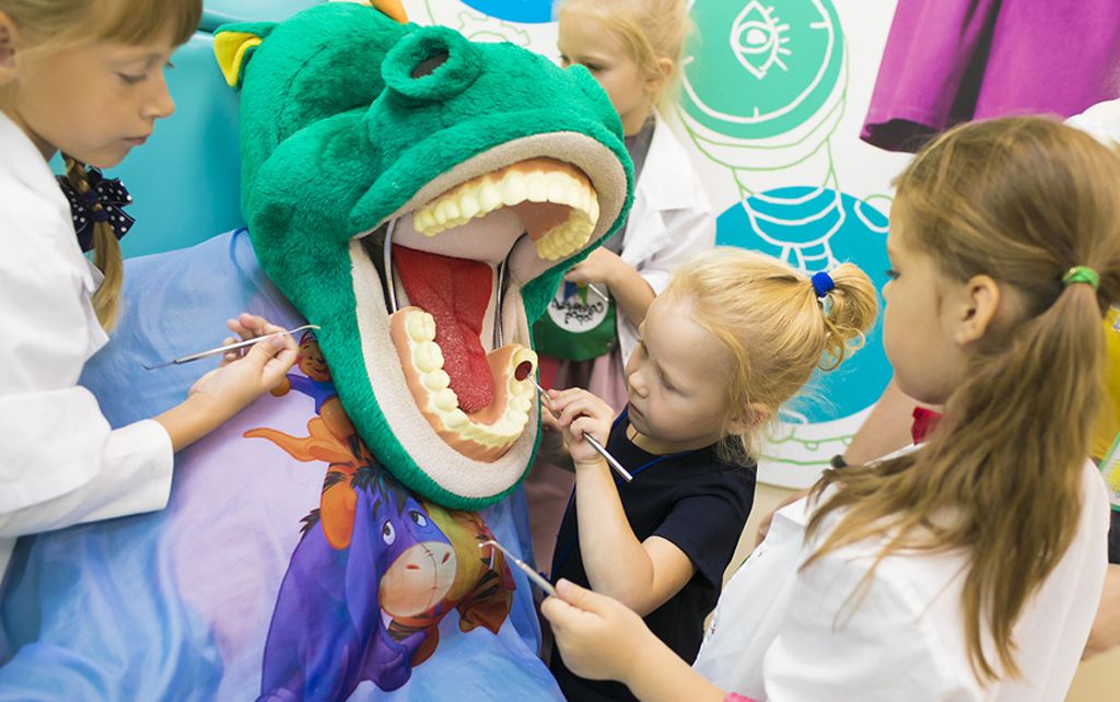 Первый визит к стоматологу